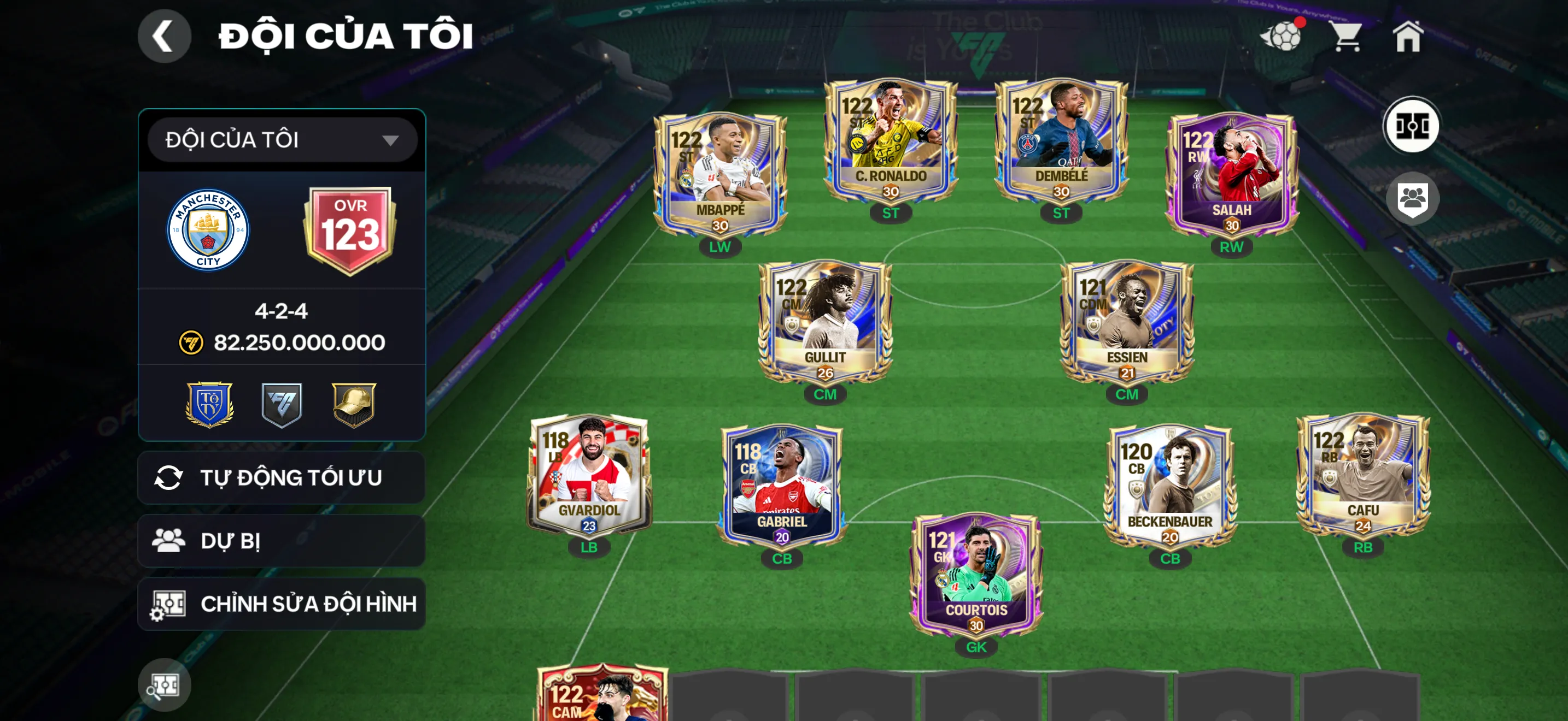 OVR 123,..Cr7 + Dem + Mp3 + Gullit + Salah + Essien ,..nhiều cầu thủ ngon , dư 2B coin cho ae